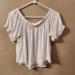 *SOLD* White lacy off shoulder flowy crop top size small